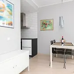 Free Parking, Quiet, One-Bedroom At Kalamaja Apartment