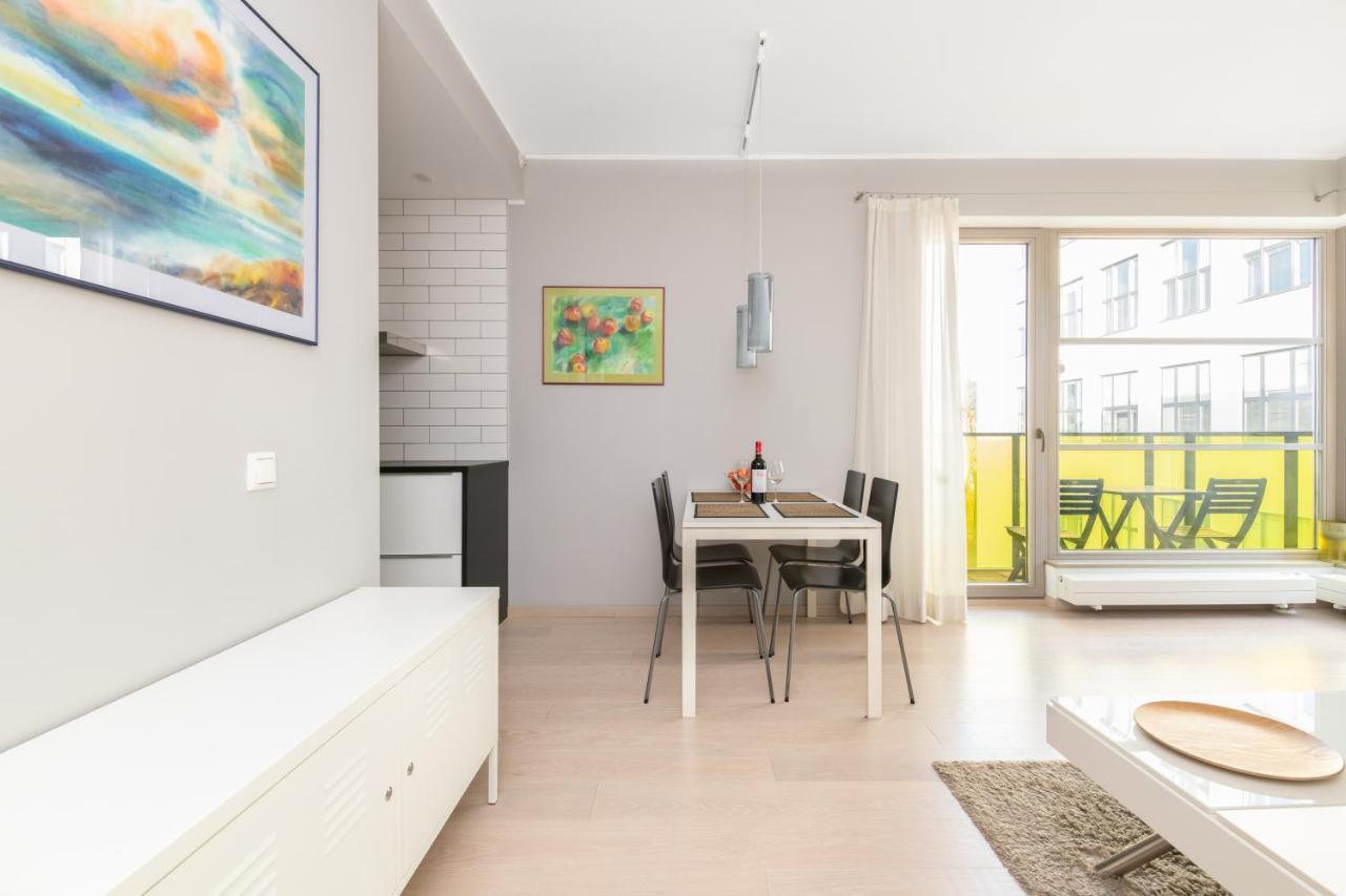 Free Parking, Quiet, One-bedroom At Kalamaja *